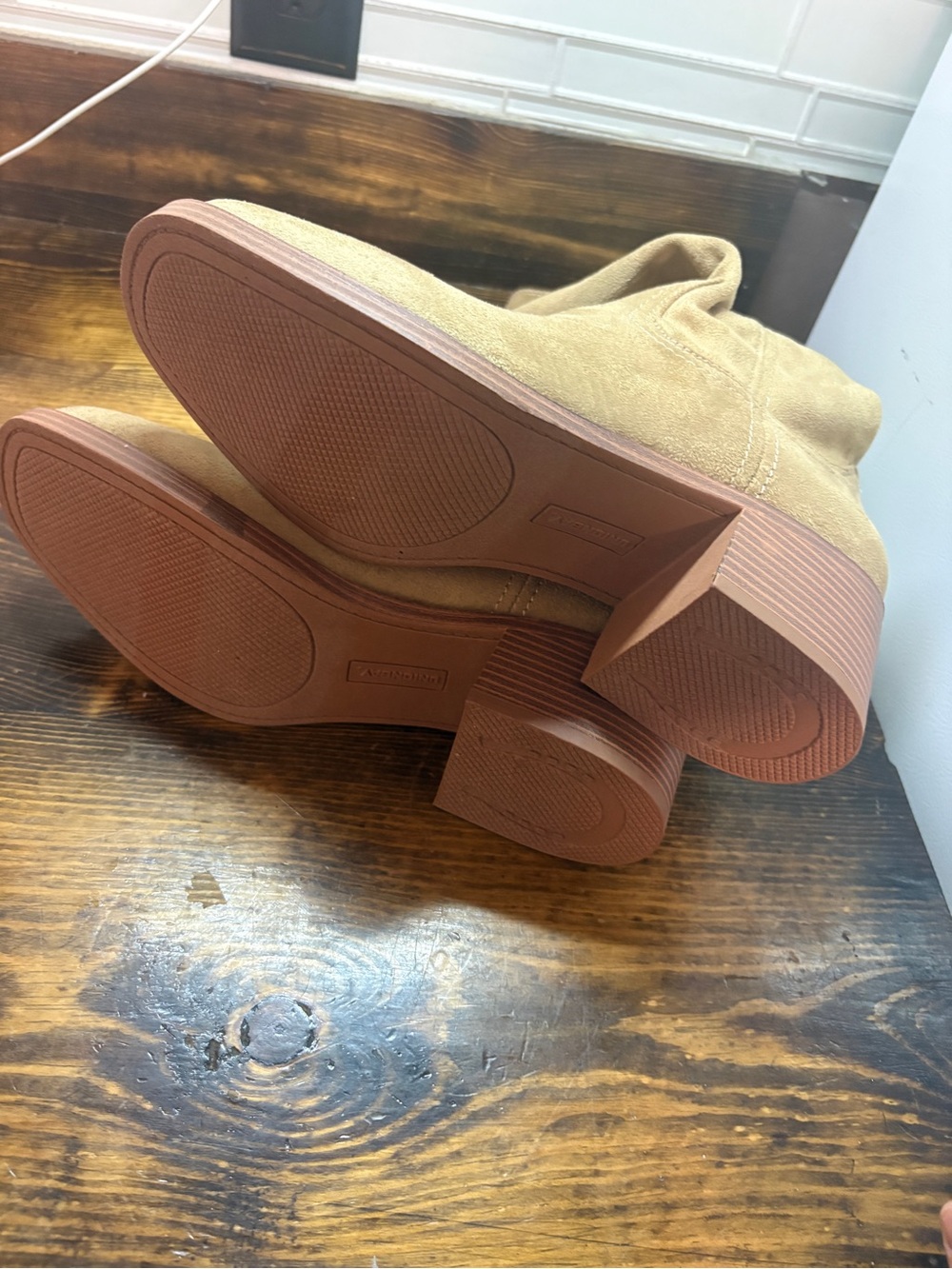Unionbay tank heeled boots size 11 - Picture 6 of 7